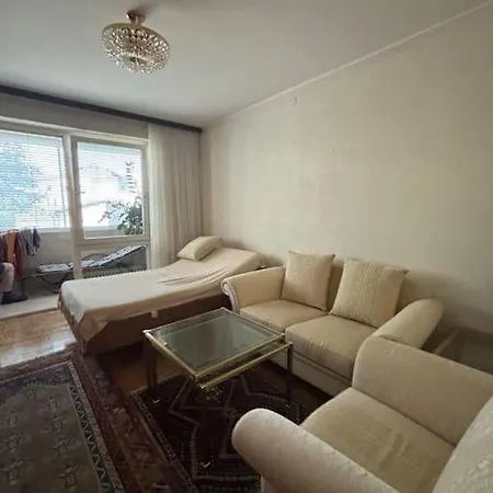 Ganze Mit Parkplatz In Guter Lage Apartment Krumpendorf